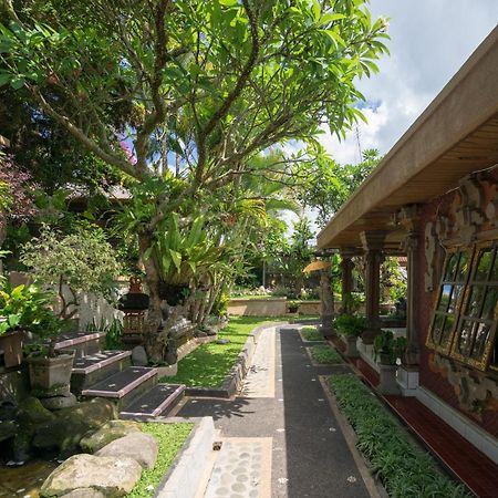 Nuaja Balinese Guest House Ubud  Bagian luar foto